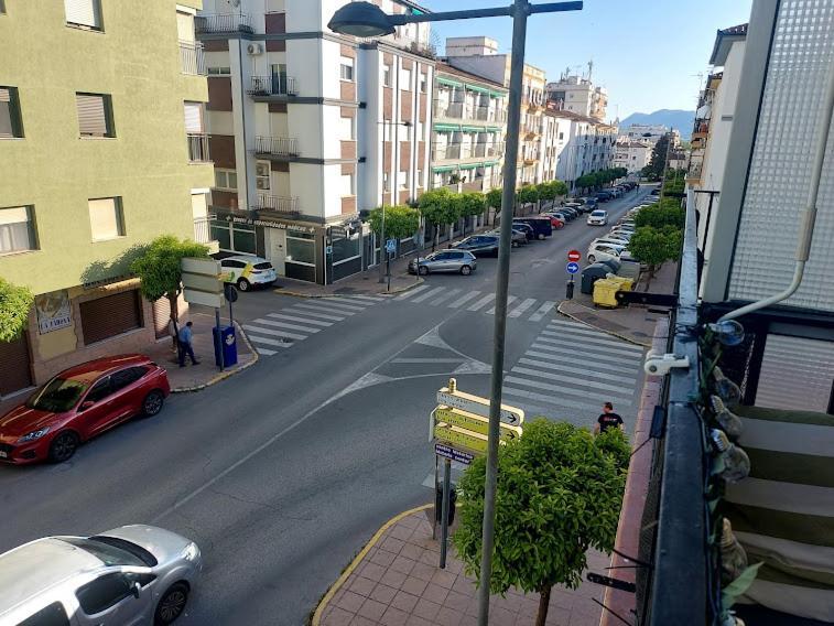 Apartamento Con Terraza Cerca De La Estacion 론다 외부 사진