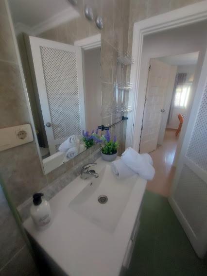 Apartamento Con Terraza Cerca De La Estacion 론다 외부 사진